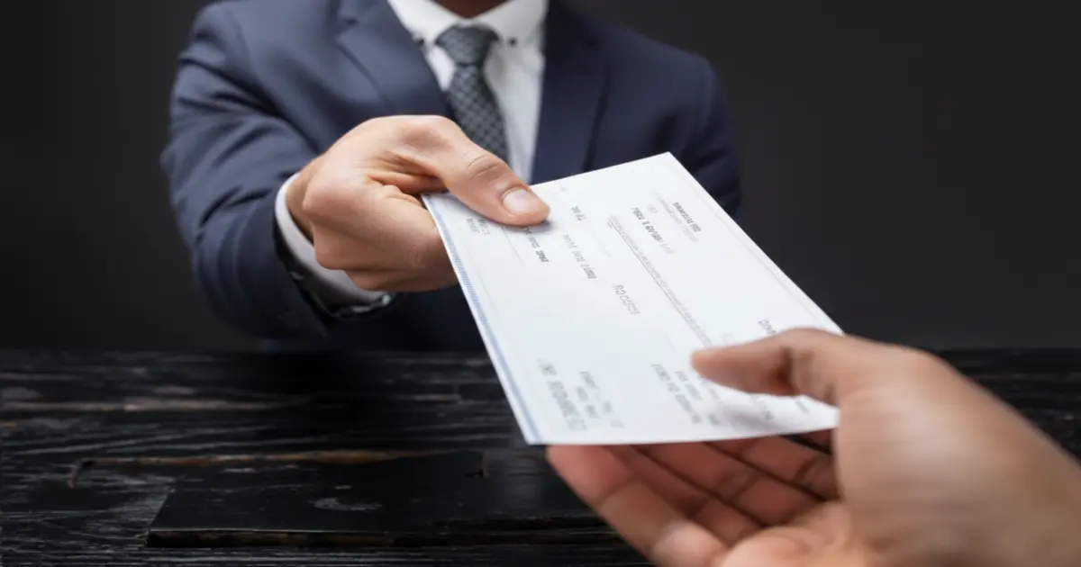 Understanding Cheque Discounting for SMEs in the UAE