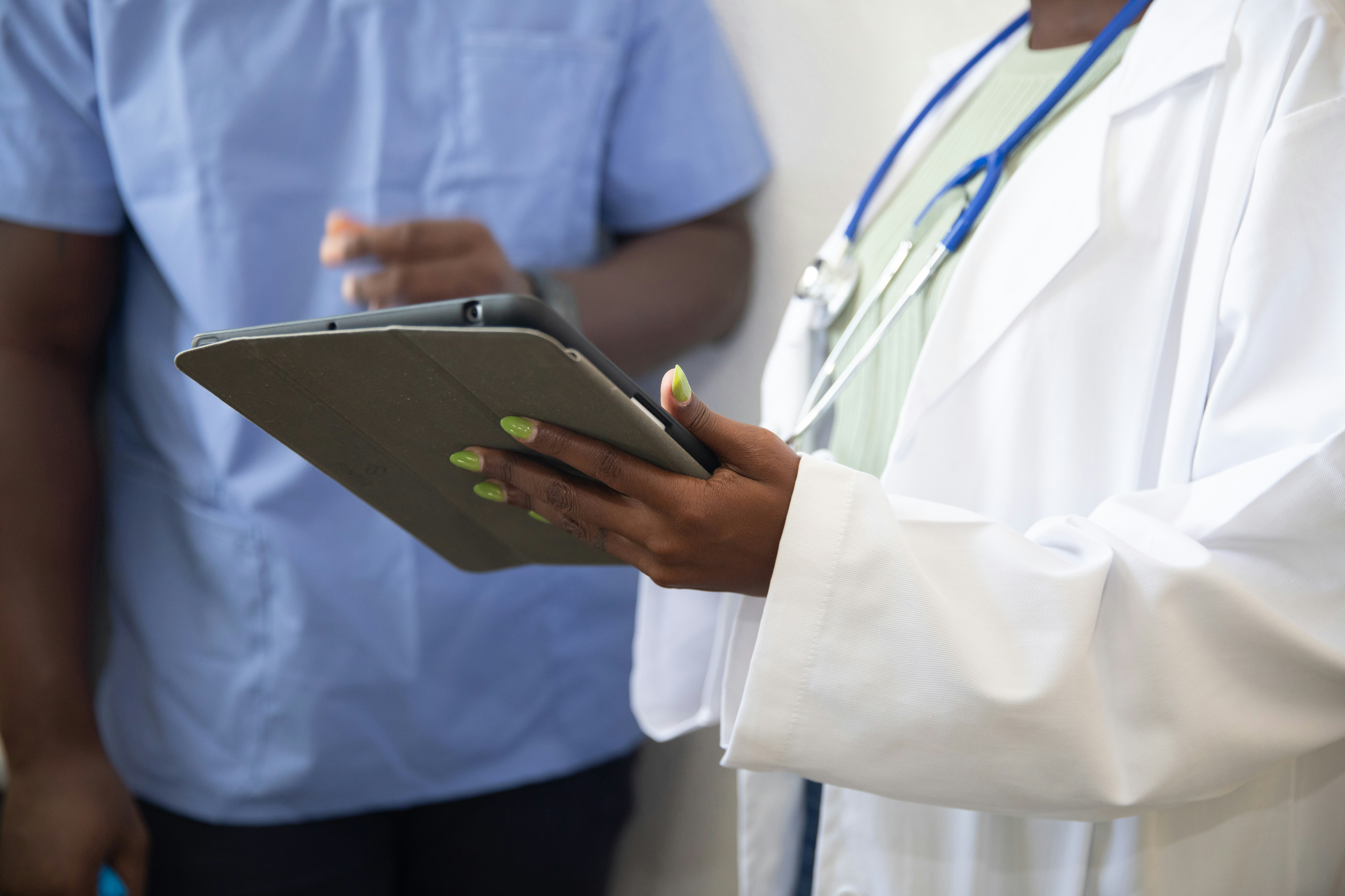 Free Zone Licensing in Dubai Healthcare City: Benefits, Process & Requirements
