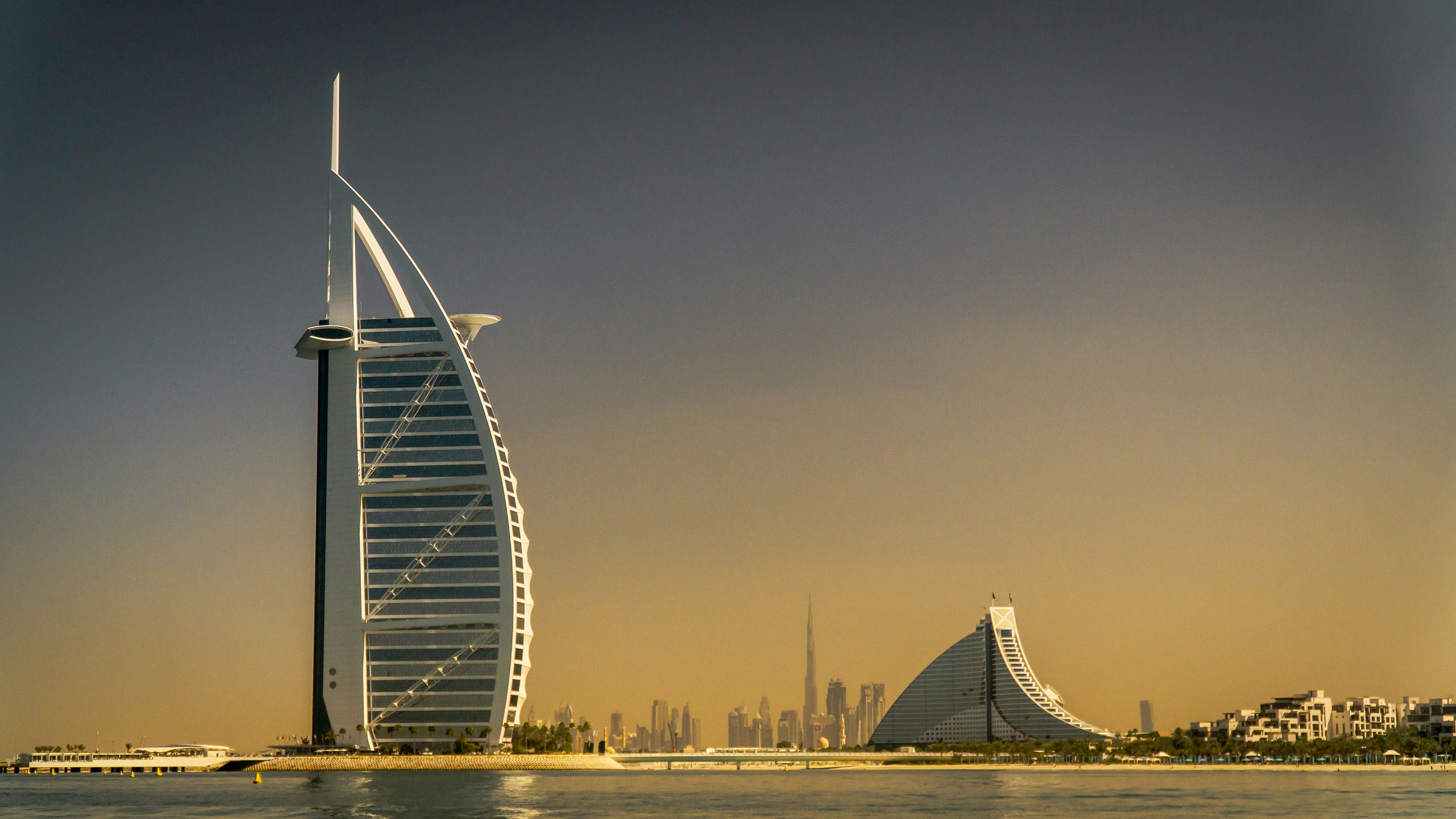 Dubai Residence Visa Application: Requirements, Process & Tips (2025)
