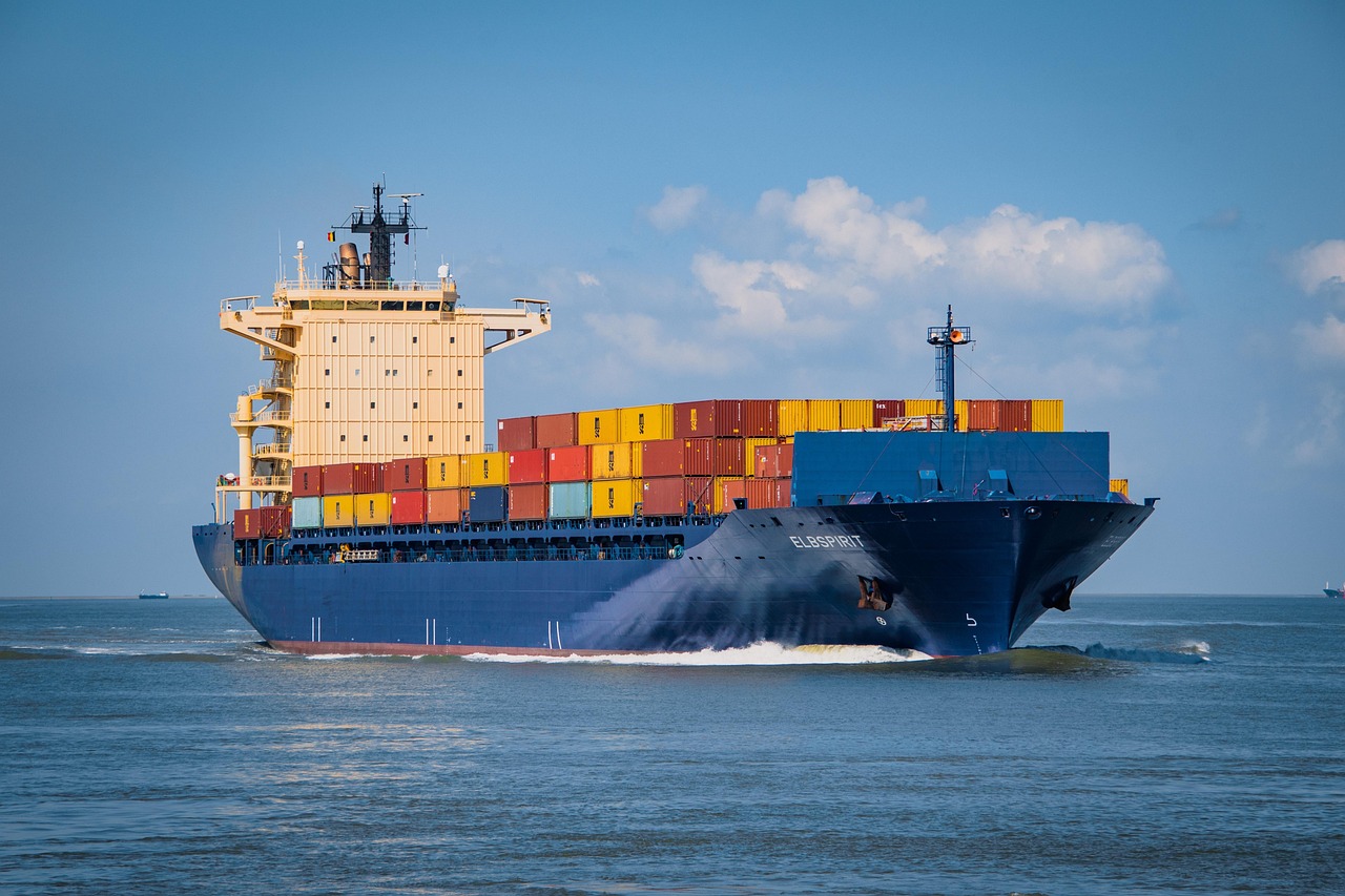 Trade License Renewal in UAE: Step-by-Step Guide (2025)