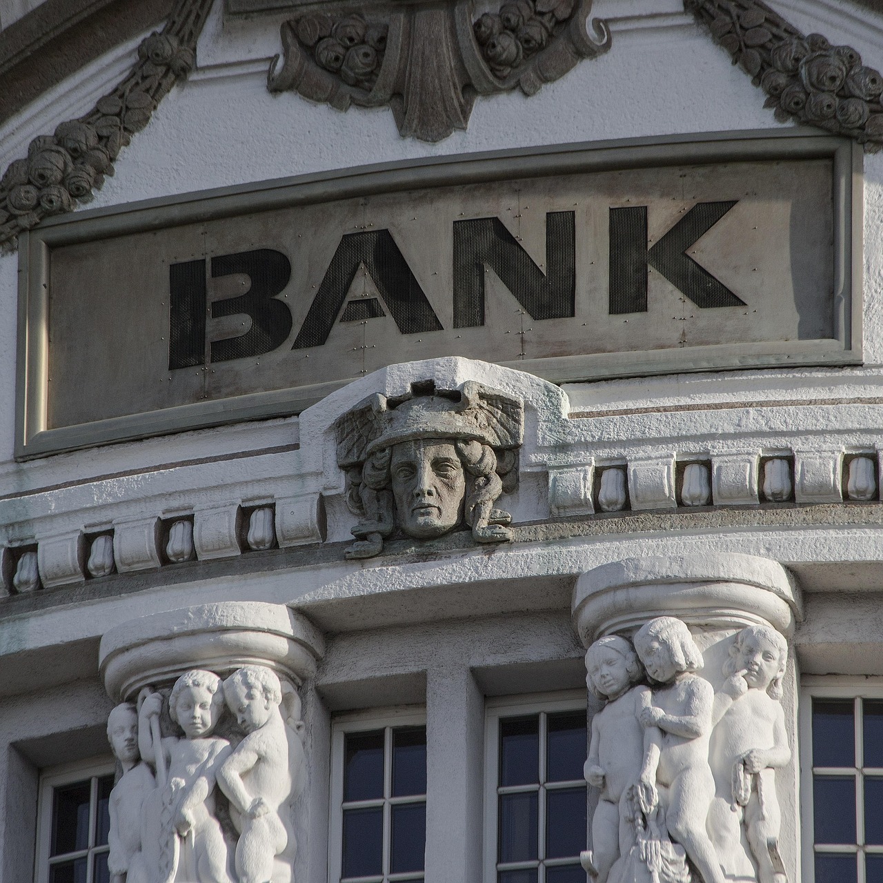 UAE Bank Account Documents: Complete 2025 Checklist for Businesses